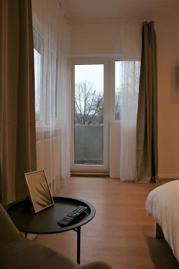 On The River Ultra Central Suites Bukarest Lägenhet