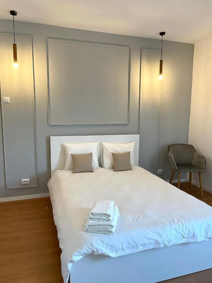 On The River Ultra Central Suites Bucharest